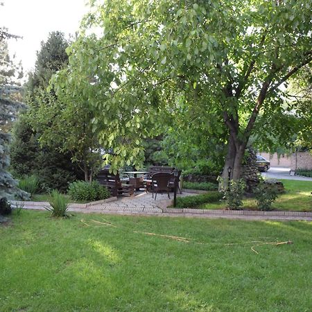 Silk Road Lodge Bishkek Bagian luar foto